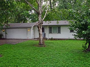 813 Independence Ave N, Champlin, MN 55316