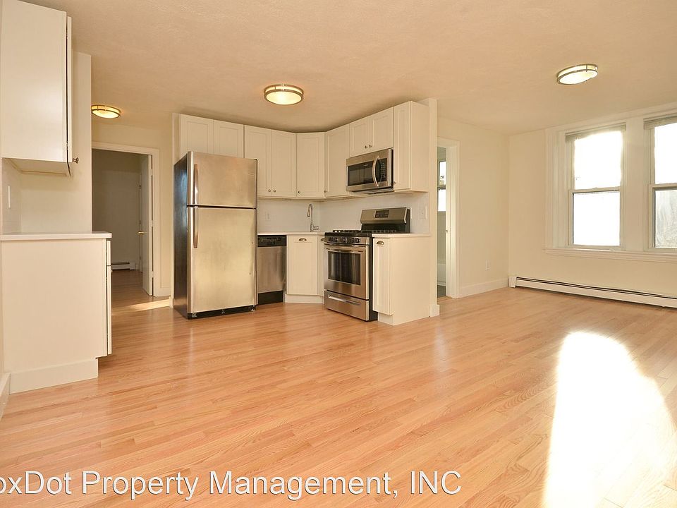 1st image of 376 Washington St APT 10