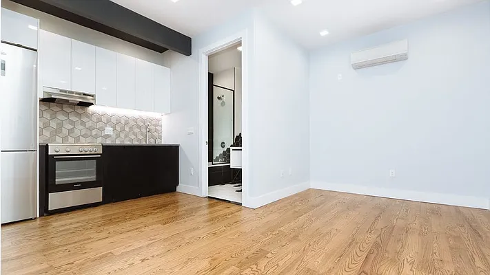 Rented by Nooklyn NYC LLC | media 26