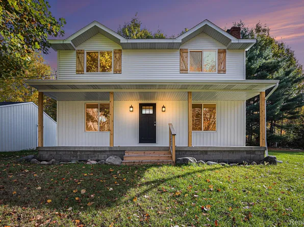 6280 Kim Ct, Otter Lake, MI 48464