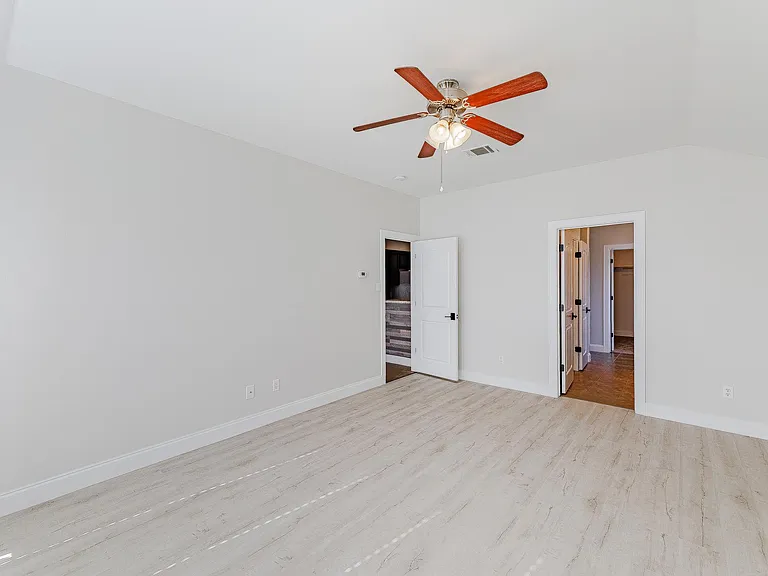 2805 Marsha Ln — Photo 12