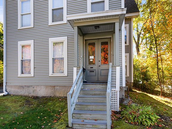 2nd image of 113 Warren St #C