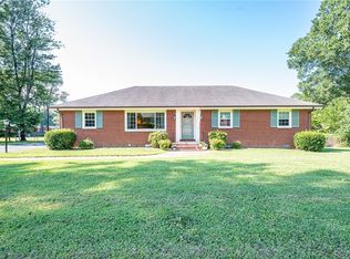 8337 Hillcrest Ln, Mechanicsville, VA 23116