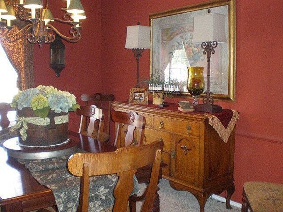 5th image of 4908 Kingsboro Ct