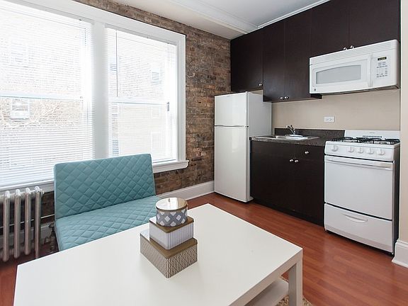 5th image of 1061 W Columbia Ave #312