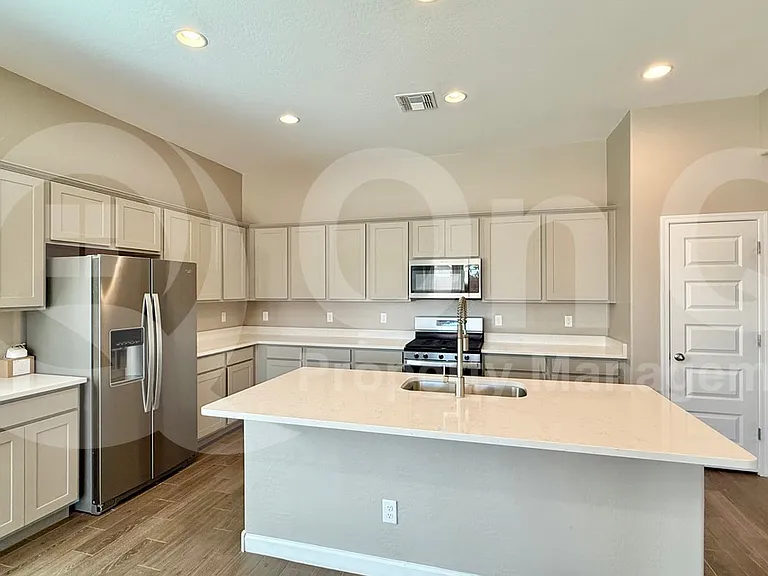 40847 W Hillman Dr — Photo 6