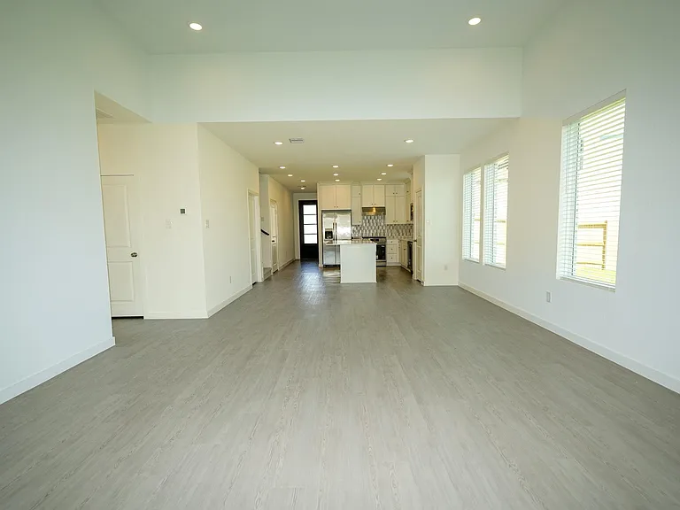 6403 Periwinkle Blossom Ln — Photo 10