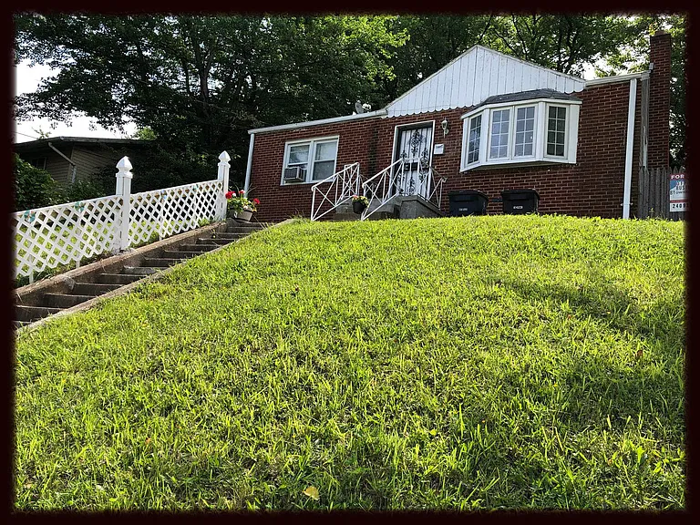 Kenilworth Ave — Photo 1