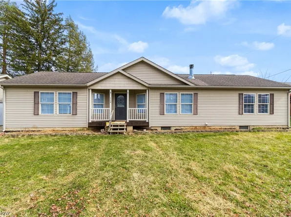119 2nd Ave NW, Beach City, OH 44608