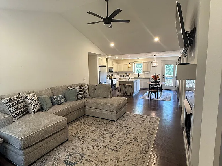 54 Morvan Dr — Photo 7