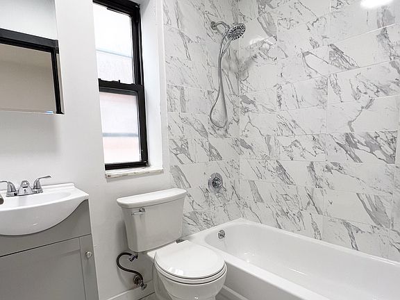 5th image of 230 E 14th St APT 4N