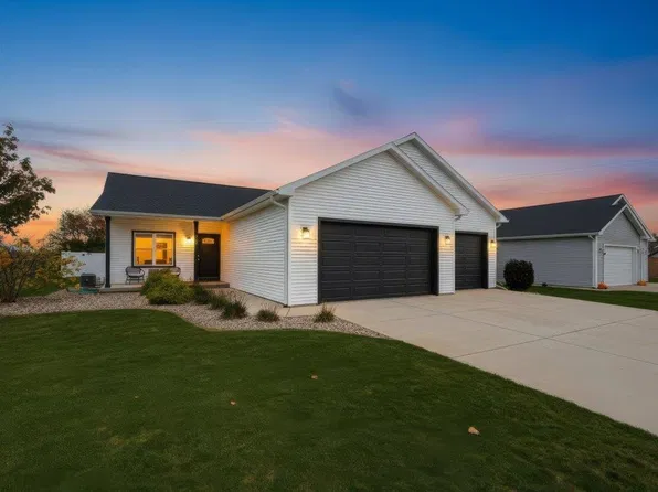 407 Lillehammer Ln, Mount Horeb, WI 53572