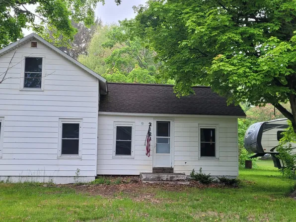 2123 N Morrison St, Mears, MI 49436