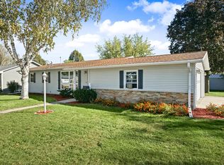 1328 James COURT, Jefferson, WI 53549