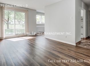 371 Dale Cres #9, Waterloo, ON N2J3Y6
