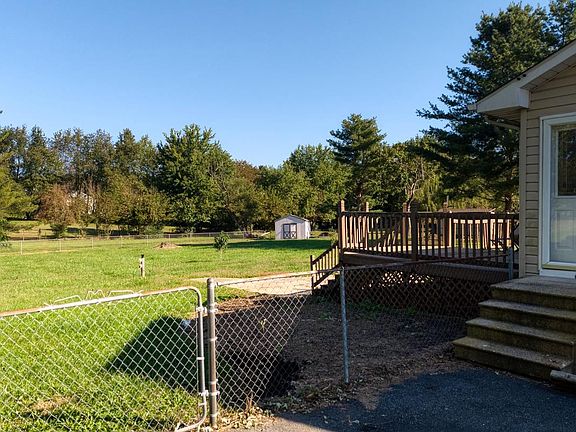 2nd image of 3 Brook Dr