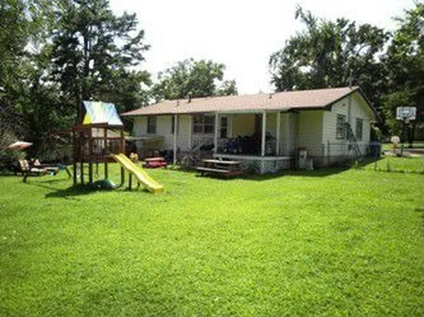 122 Ha Ha Tonka Rd, Camdenton, MO 65020