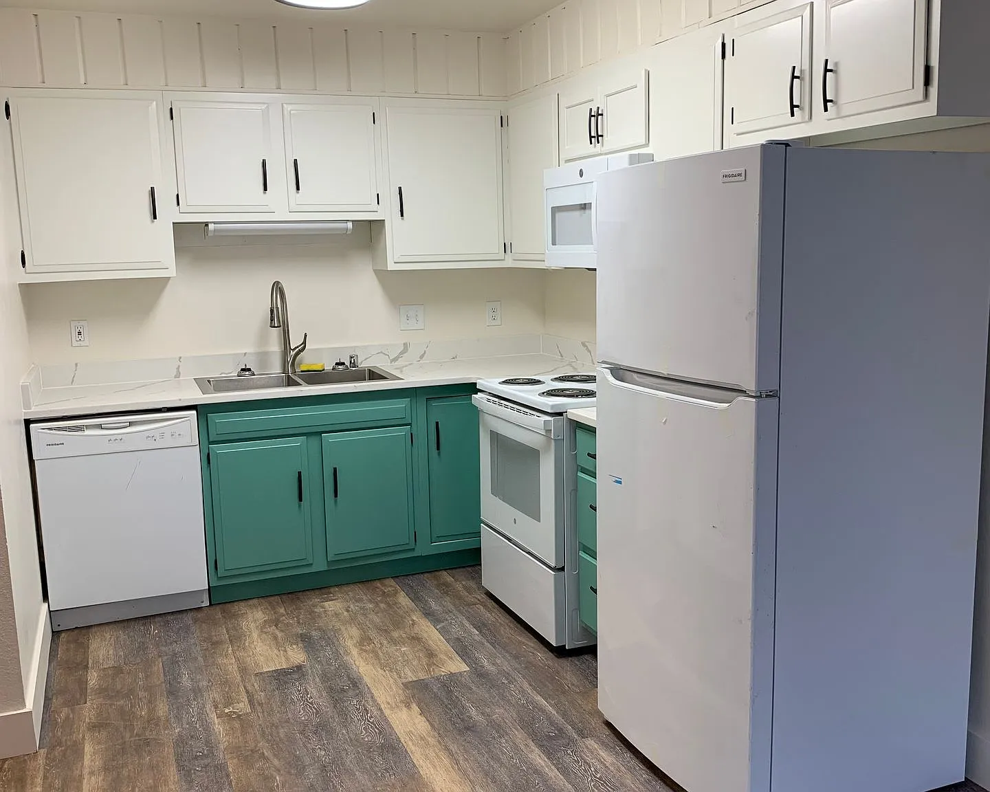 2 Bdrm 1 Ba | Baxter & Northern Lights Area | Available Now!! — Photo 1