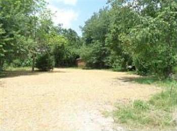 2nd image of 229 Well Rd