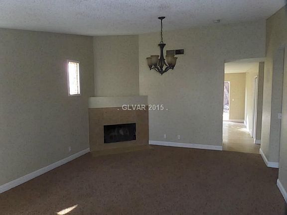 3rd image of 606 Grimsby Ave