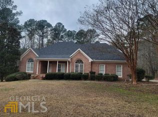 165 Walton Dr, Fayetteville, GA 30214