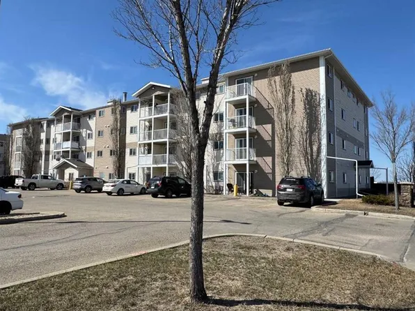 12025 E Royal Oaks Dr #103, Grande Prairie, AB T8V 2K8