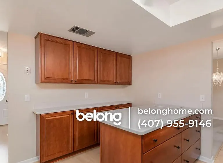 856 Westport Dr — Photo 11