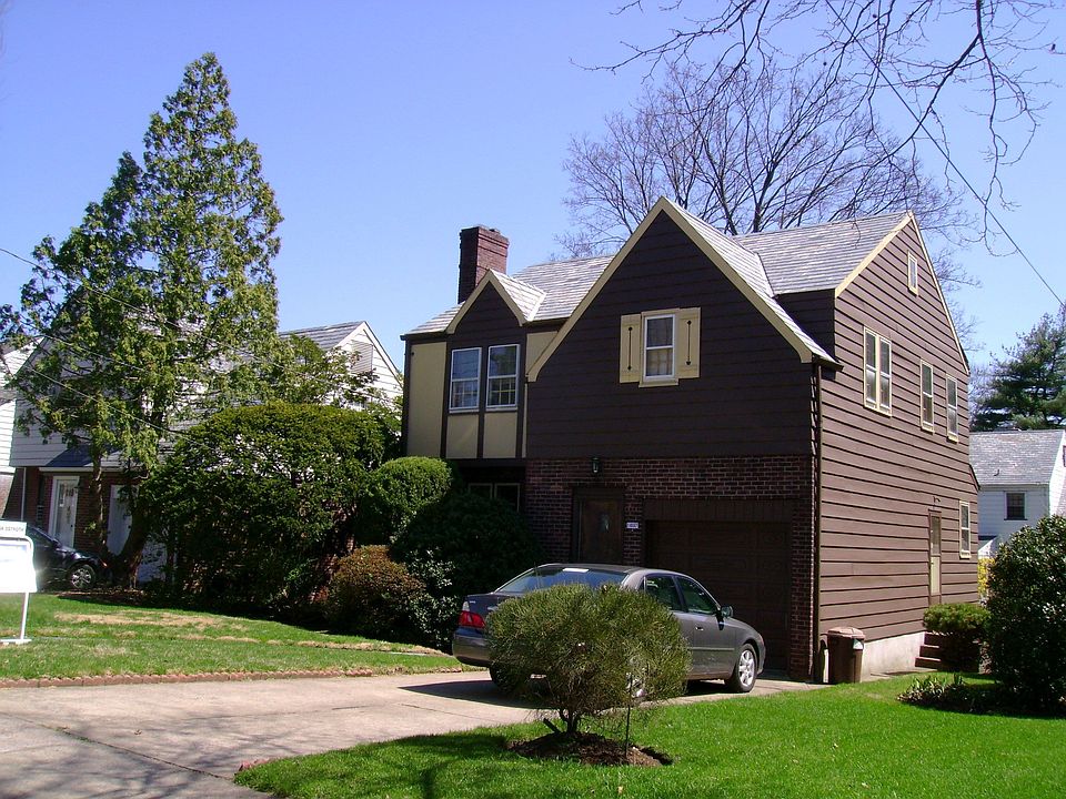 Lovely Colonial Tudor