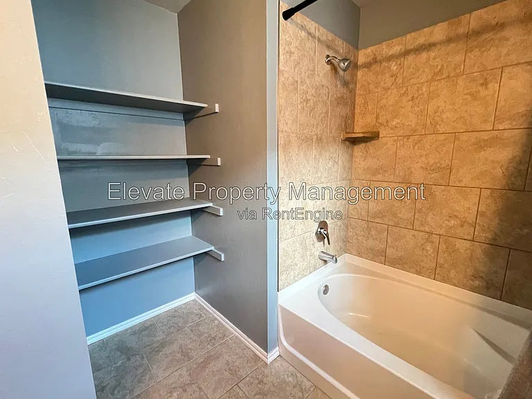 5020 Caleb St — Photo 13
