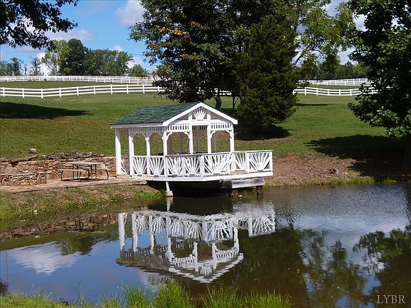 5th image of 1060 Shane Meadow Ct