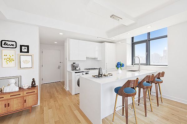 1st image of 49 E 34th St #36B