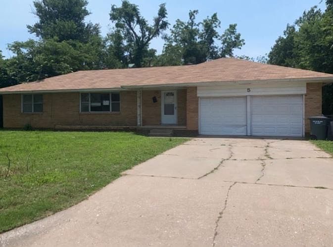 1st image of 5 Burk Dr
