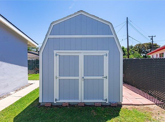 4th image of 10322 Juliana Ln