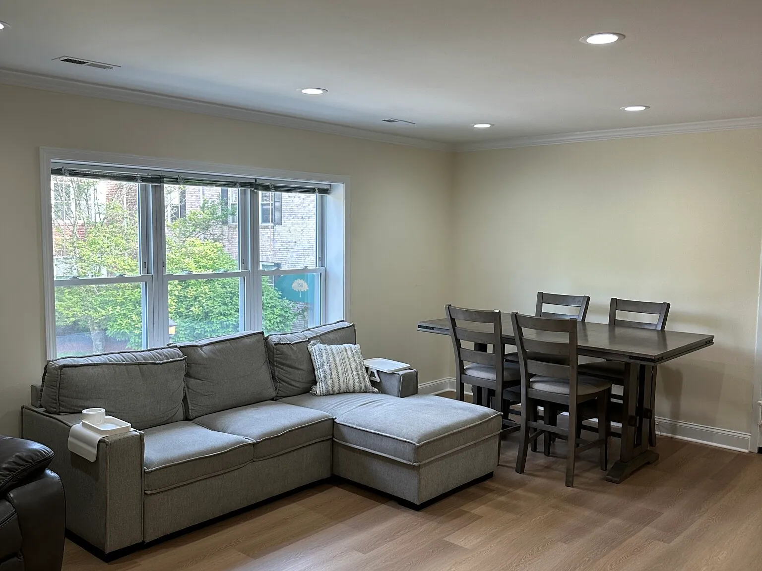 3 bed, 1.0 bath, $1,400 — Photo 4