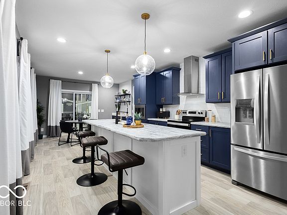 3rd image of 3797 Country Squire Blvd