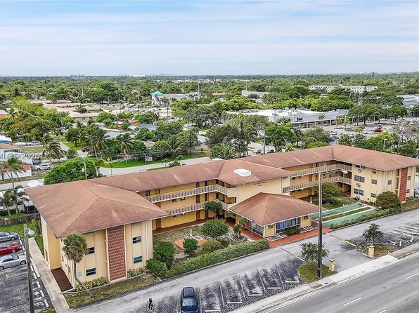 1050 E Sample Rd APT 309, Pompano Beach, FL 33064