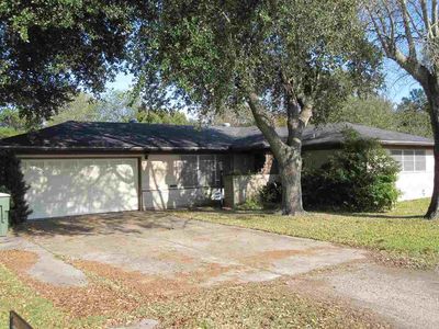 5000 Lakeshore Dr, Port Arthur, TX, 77642