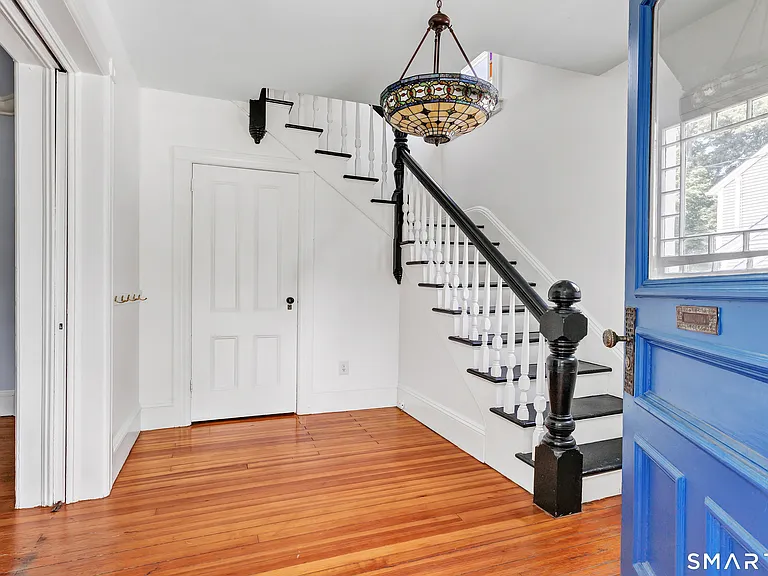 96 Holmes Ave — Photo 6