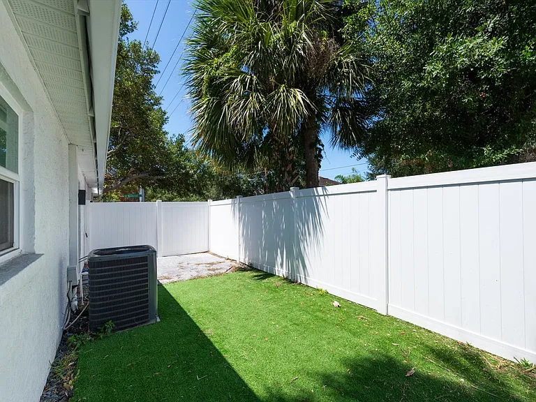 3009 W Binnicker Ave — Photo 26
