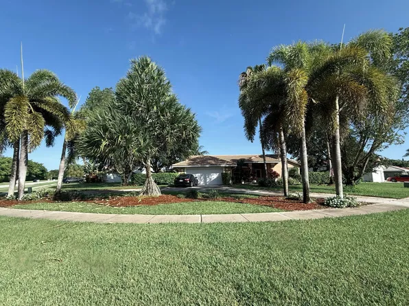 10884 Paso Fino Drive, Lake Worth, FL 33449