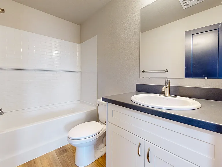 1027 Eagle Dr — Photo 13