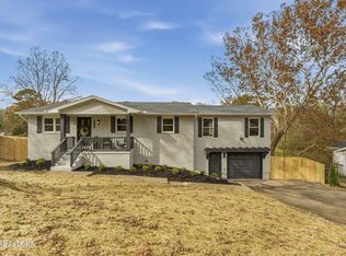 1407 Peltier Rd, Knoxville, TN 37912