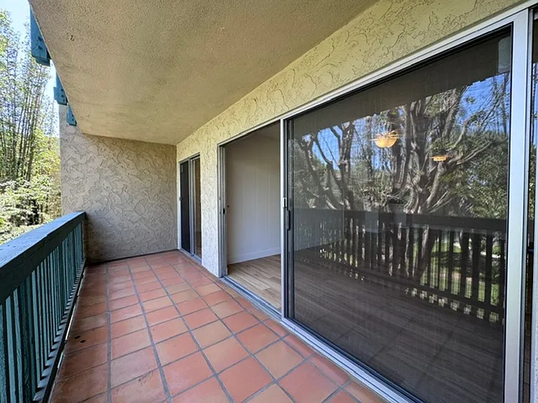 576 N Bellflower Blvd #209 — Photo 7