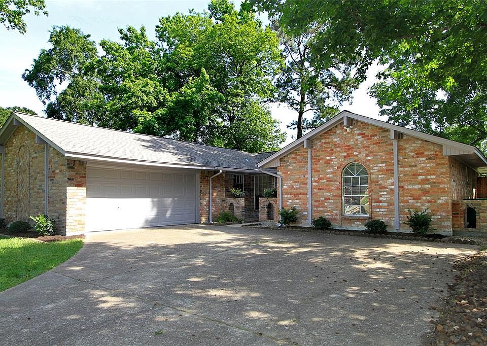 1st image of 2407 Shadbury Ct