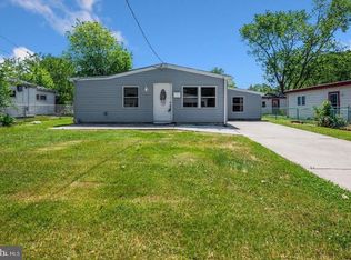 218 Mildred Ave, Maple Shade, NJ 08052