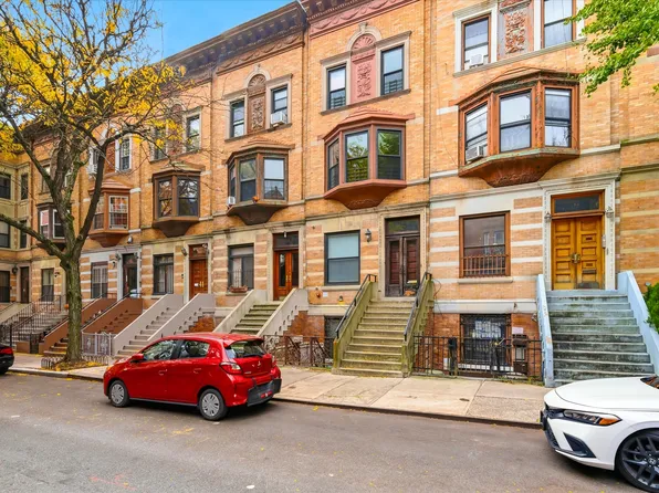 312 West 138th Street image 1 of 23