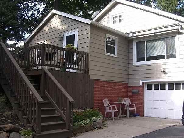 1st image of 2545 Sackett Ave
