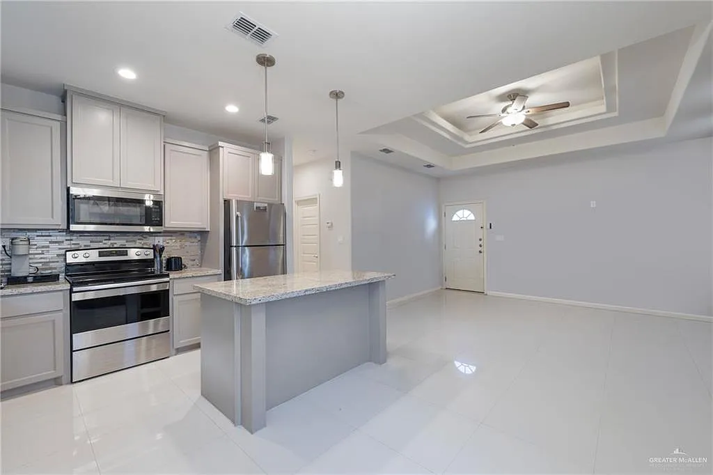 Building Photo - 2905 Javalina Ave #1