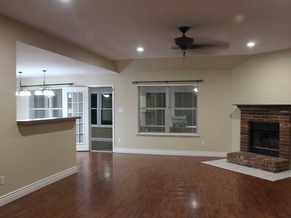 1st image of 13296 Lauren Ln