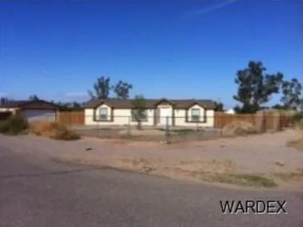 2215 E Cabot Dr, Mohave Valley, AZ 86440